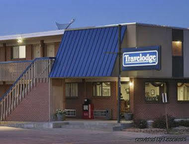 Travelodge By Wyndham Great Bend Экстерьер фото